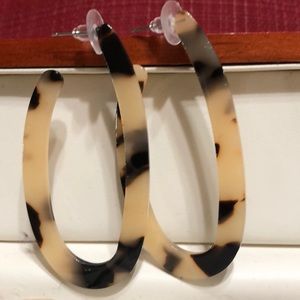 💥Stunning dangle earrings